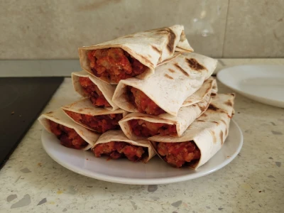 Burritos with easy chili