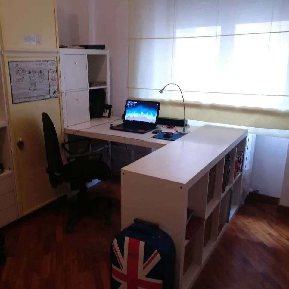 The original workbench was also an L shaped desk.